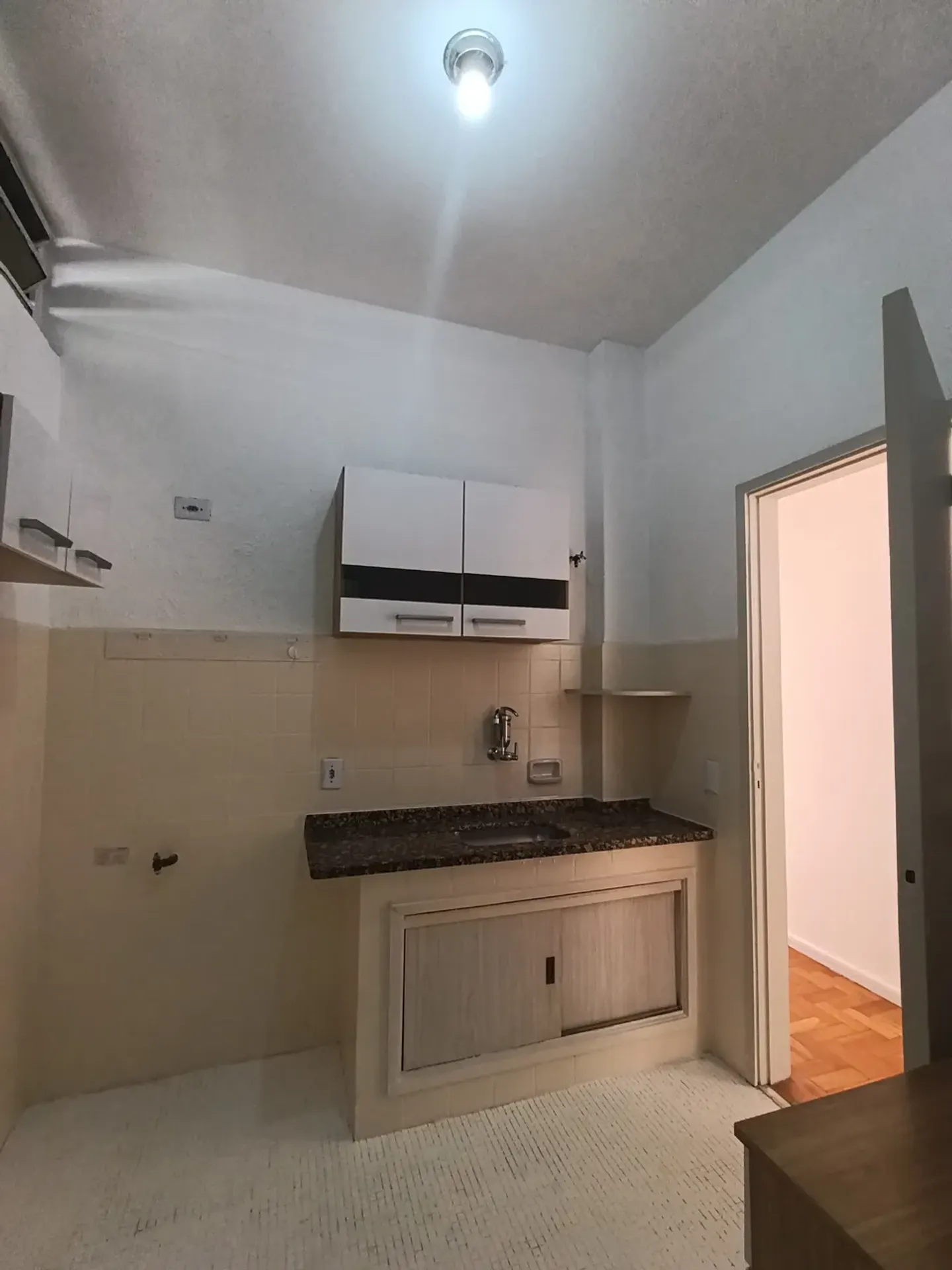 11th-floor apartment with 2 bedrooms and 2 bathrooms — photo 8