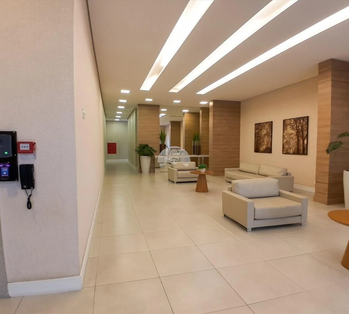 2-bedroom apartment with a grill on the balcony in Curitiba — photo 31