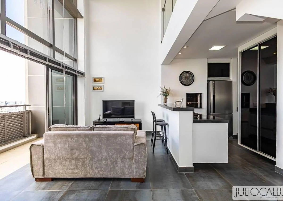 78 m² apartment with floor-to-ceiling windows and a bathtub — photo 24