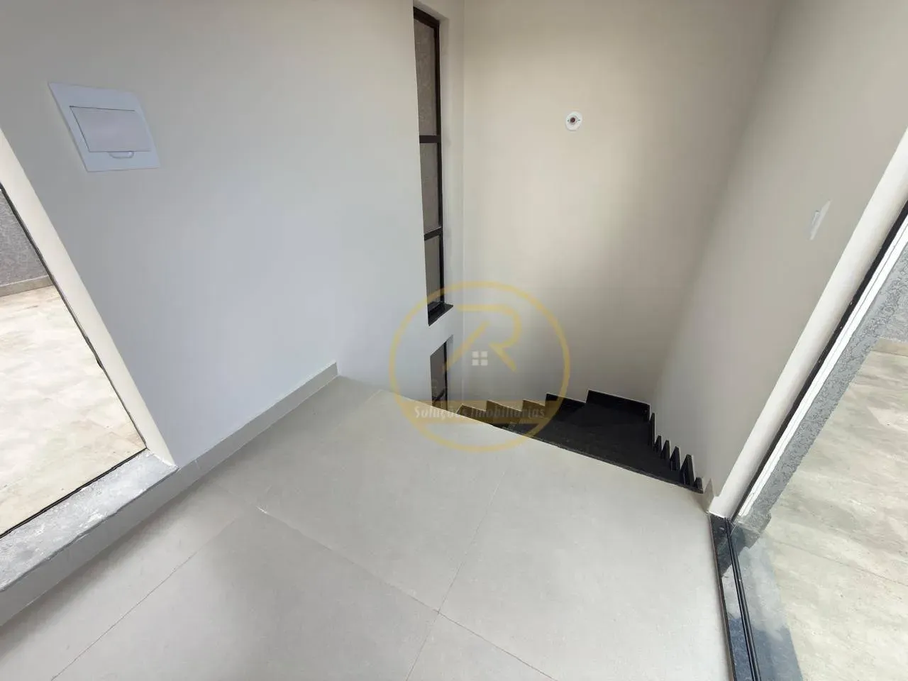 House 100 m² with 3 bedrooms and 2 parking spots — photo 4