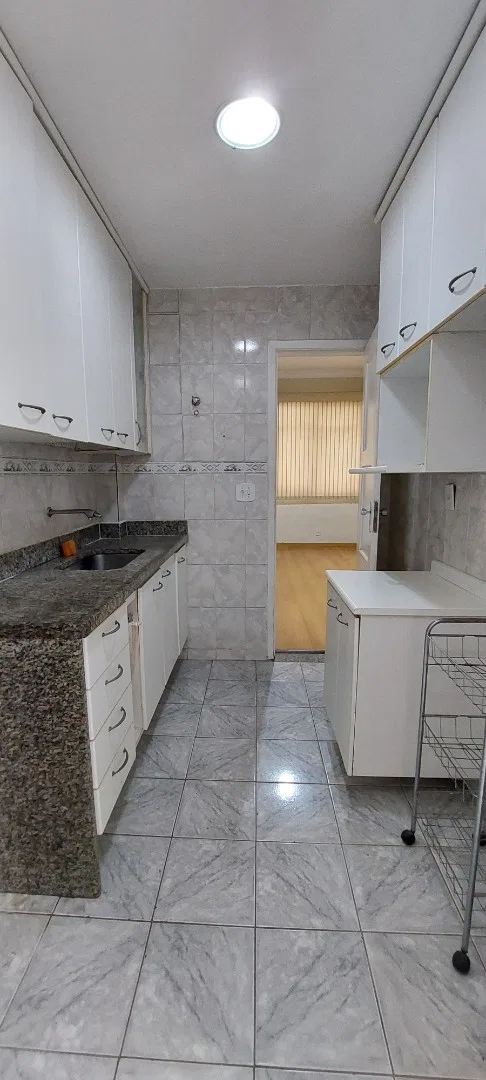 Apartment, 72 m², with wood or laminate floors — photo 2