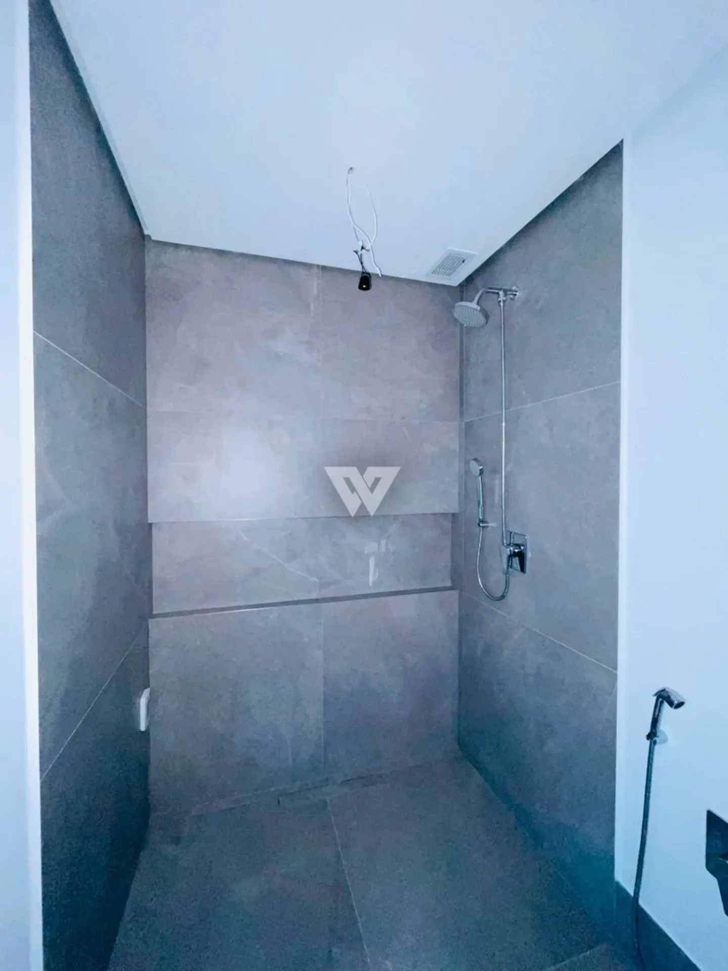 Apartment, 42 m², with a glass-enclosed balcony — photo 13
