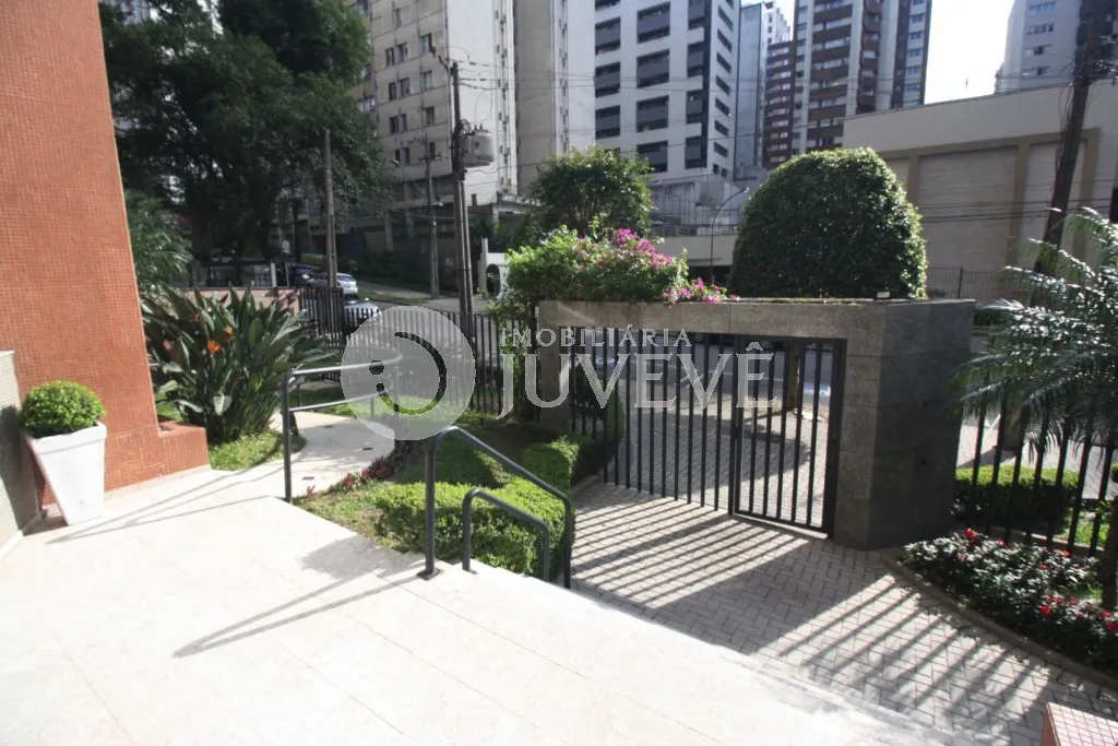 Furnished 145 m² apartment with 3 bedrooms — photo 22