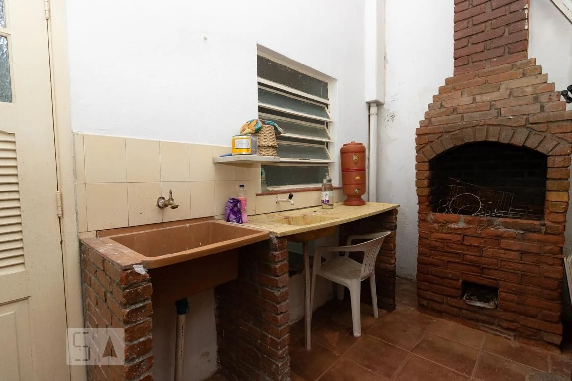 4-bedroom house with closed kitchen, 3 baths and parking — photo 21