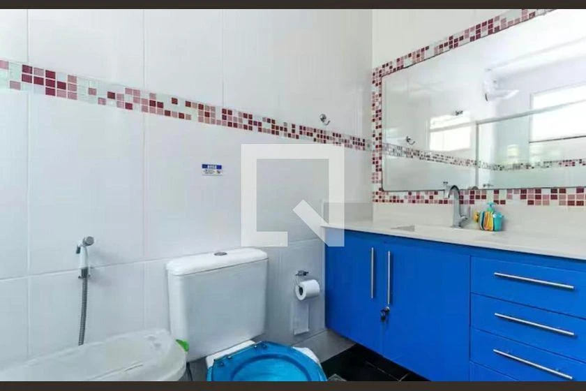 Casa amueblada de 288 m² con 4 suites y piscina — photo 20