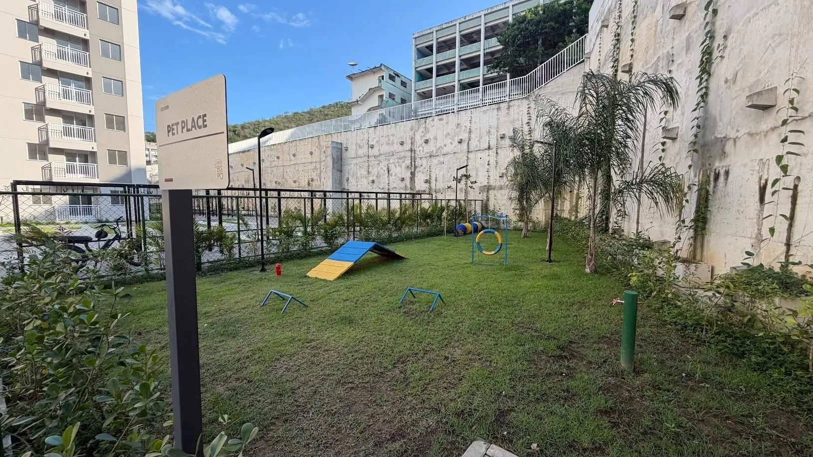 Apartamento de 2 quartos em condomínio com academia — photo 21