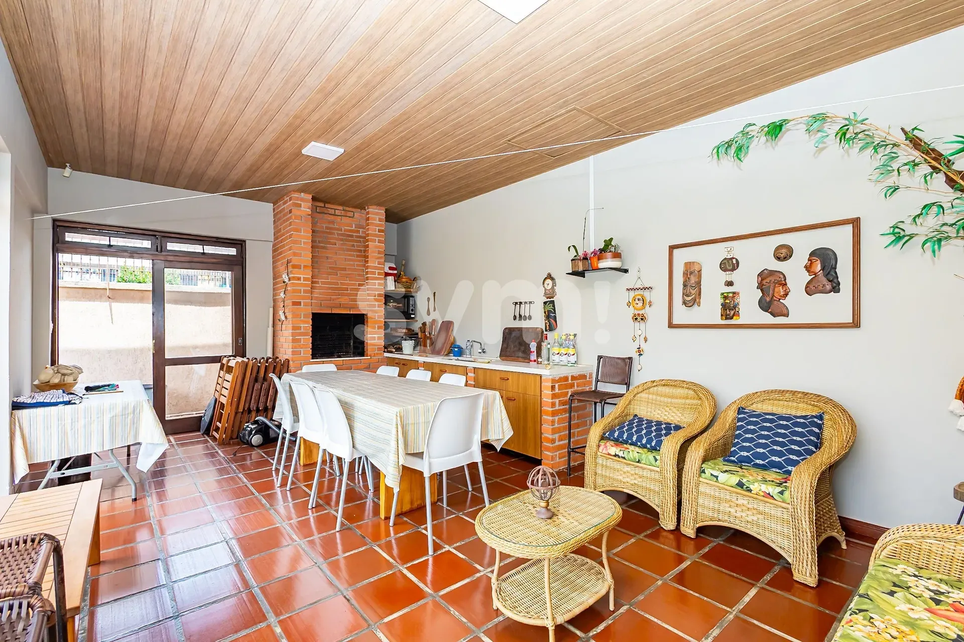 Single-family house with 3 bedrooms and 4 parking spaces — photo 37