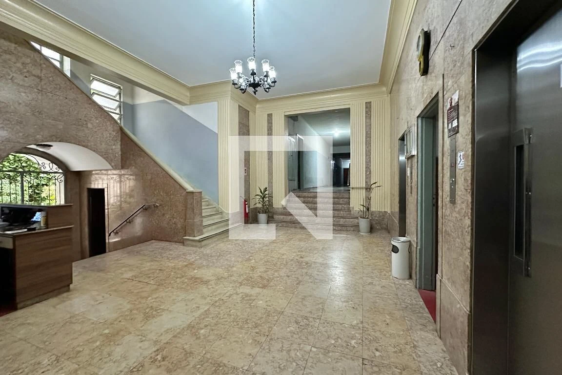 Furnished 1-bedroom apartment with a gas stove — photo 28