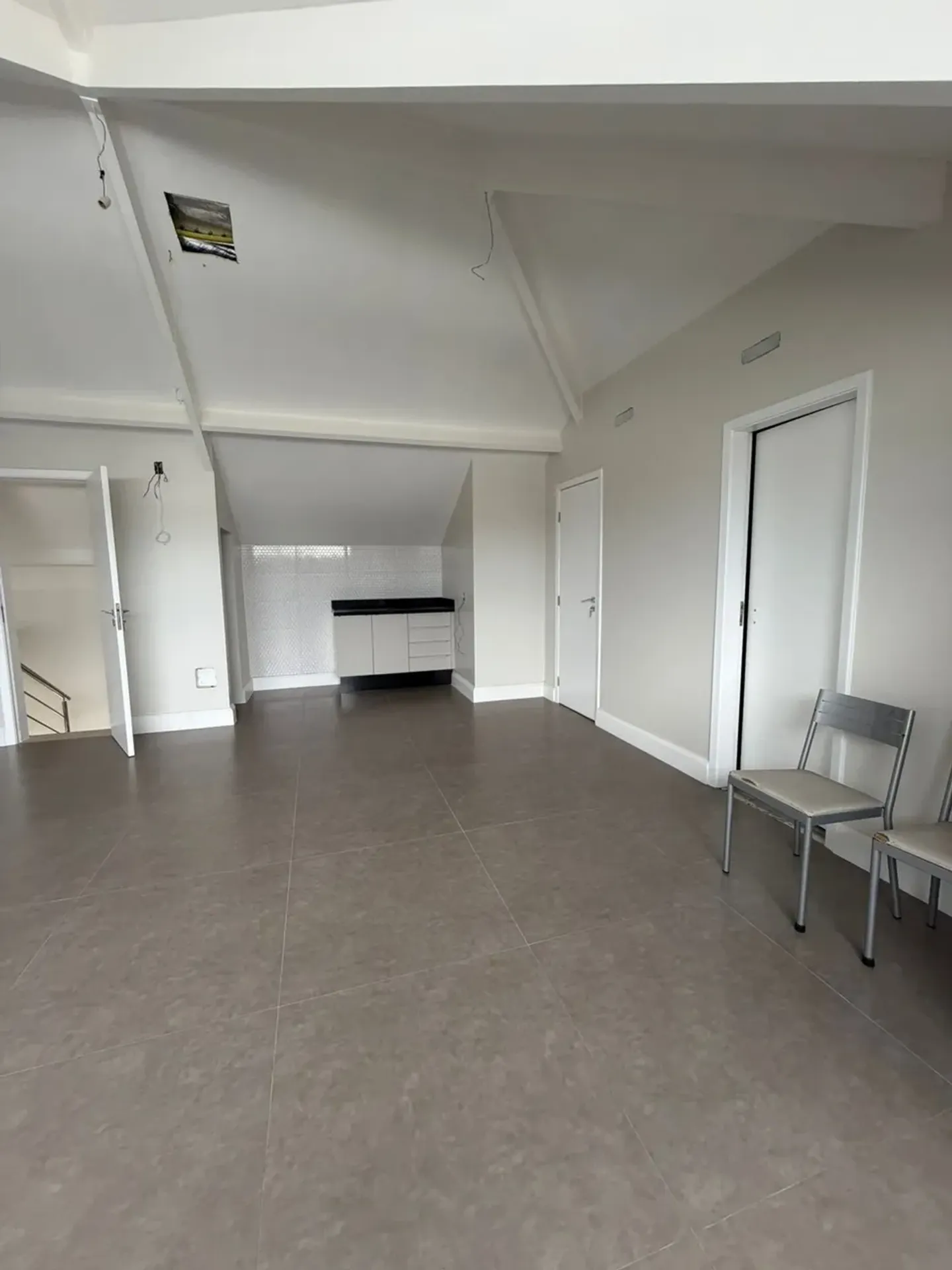 Rental house with 4 bedrooms, 5 baths and 360 m² — photo 35