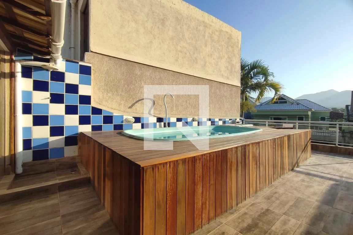 Unfurnished house with 3 bedrooms and 4 bathrooms — photo 10
