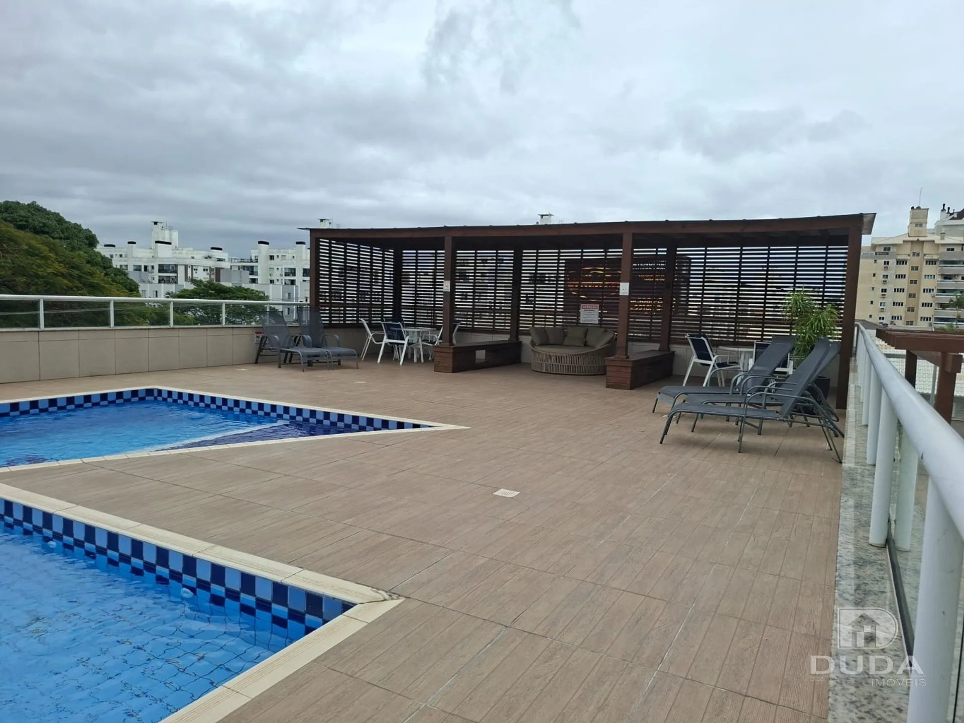 Apartment on the 10th floor with floor-to-ceiling windows — photo 59