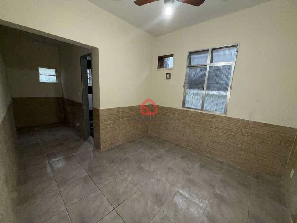 200 m² house with 3 bedrooms and 3 parking spaces — photo 12