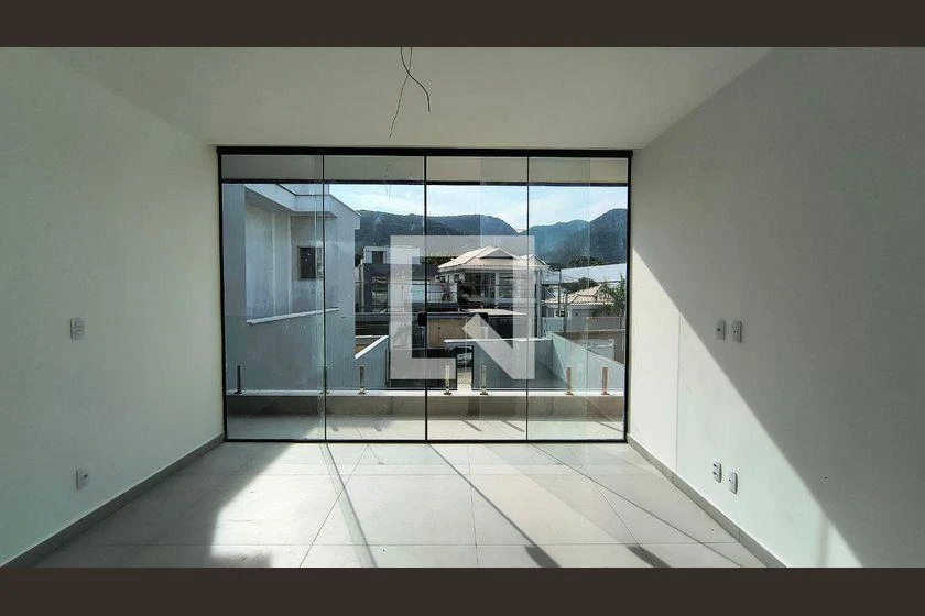 4-bedroom house with 210 m² and 4 parking spaces — photo 30