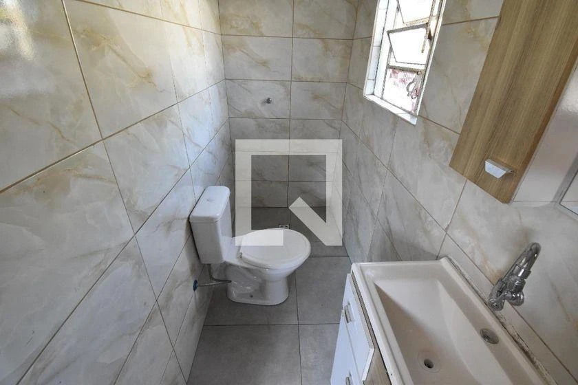 3-bedroom house with a washing machine in Curitiba — photo 13