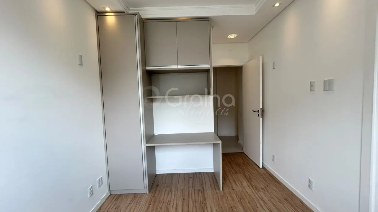 Furnished apartment, 119 m², with floor-to-ceiling windows — photo 35