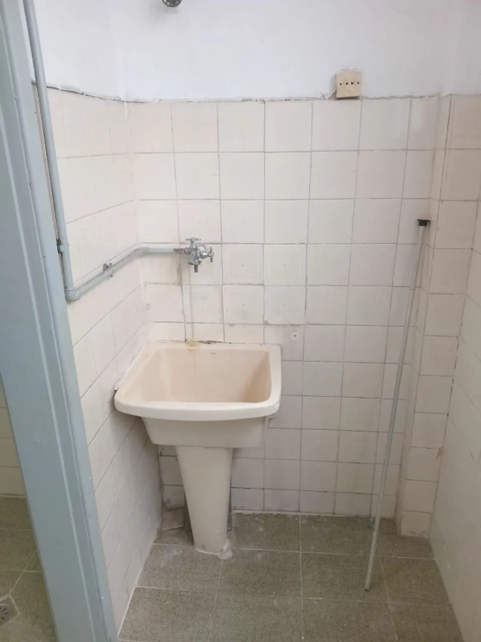 Apartamento térreo com 2 quartos e cozinha fechada — photo 9
