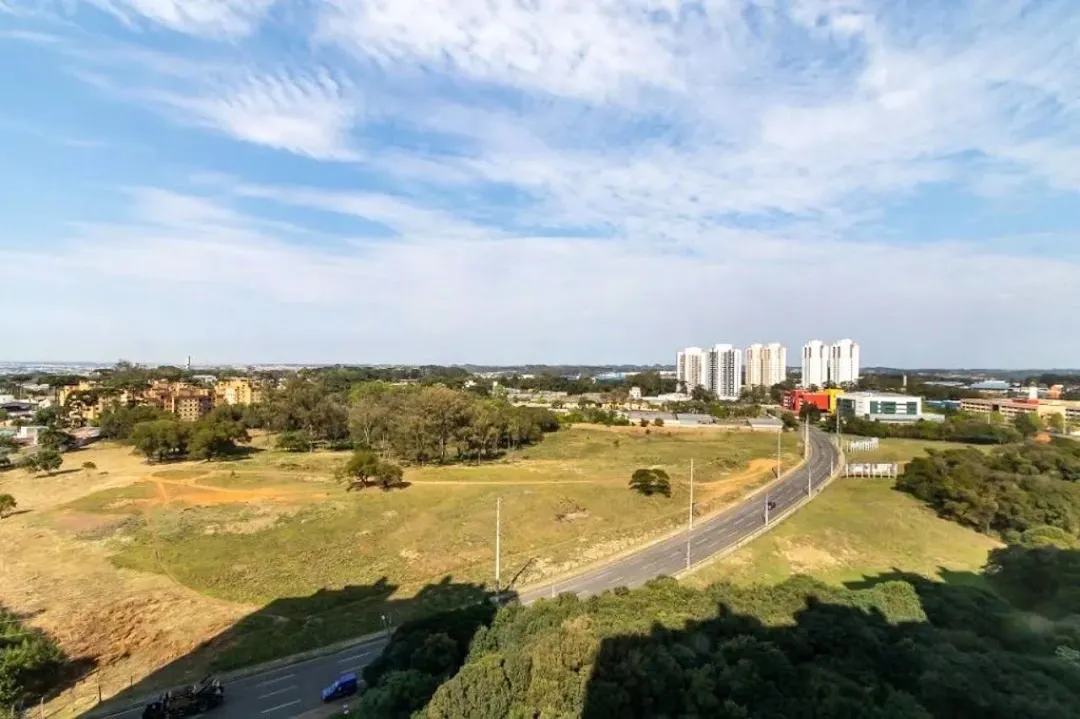 Apartamento de 2 dormitorios con balcón cerrado en vidrio — photo 10