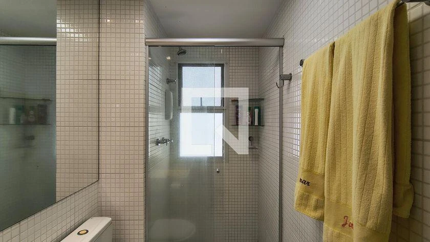 3-bedroom apartment in a building with a gym — photo 2