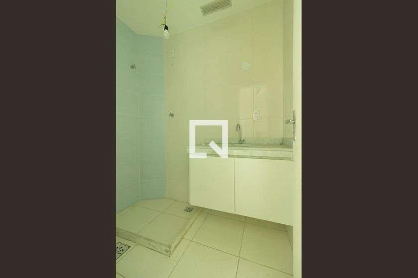 Condo townhouse with 2 bedrooms and an open-plan kitchen — photo 11