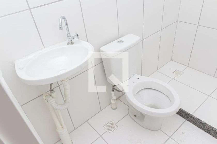 Unfurnished 2-bedroom apartment with 45 m² and wood floors — photo 30