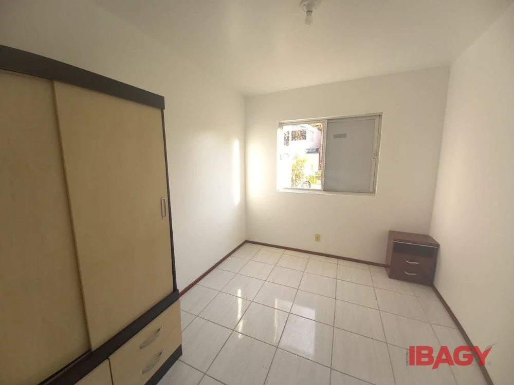 Furnished 82 m² apartment with 2 bedrooms — photo 7