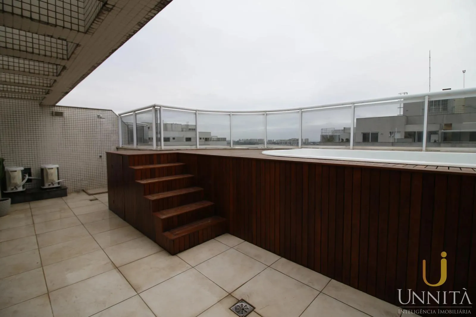 Apartamento sem mobília com 4 quartos e 3 banheiros — photo 23