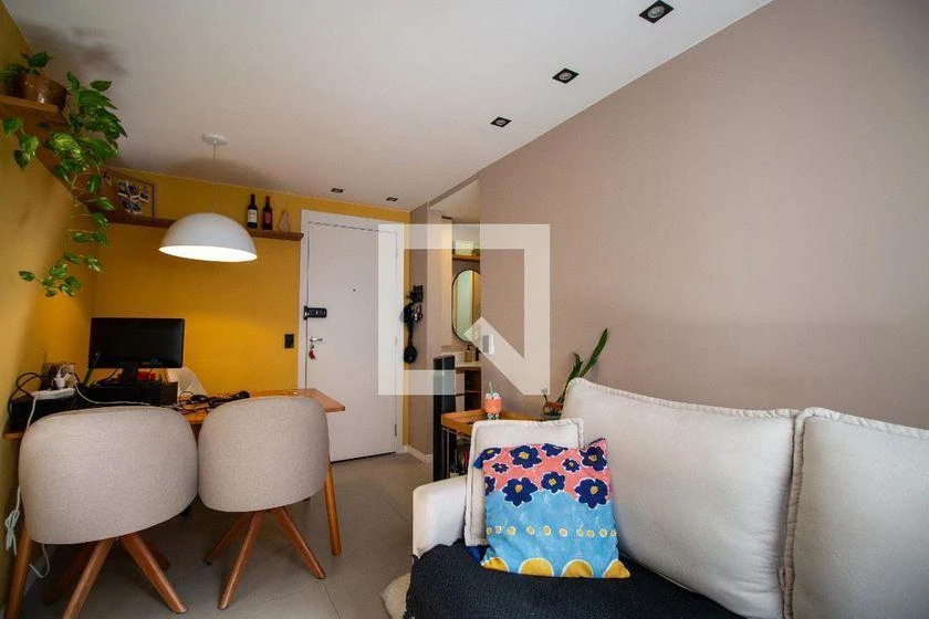 One-bedroom apartment with a washing machine — photo 15