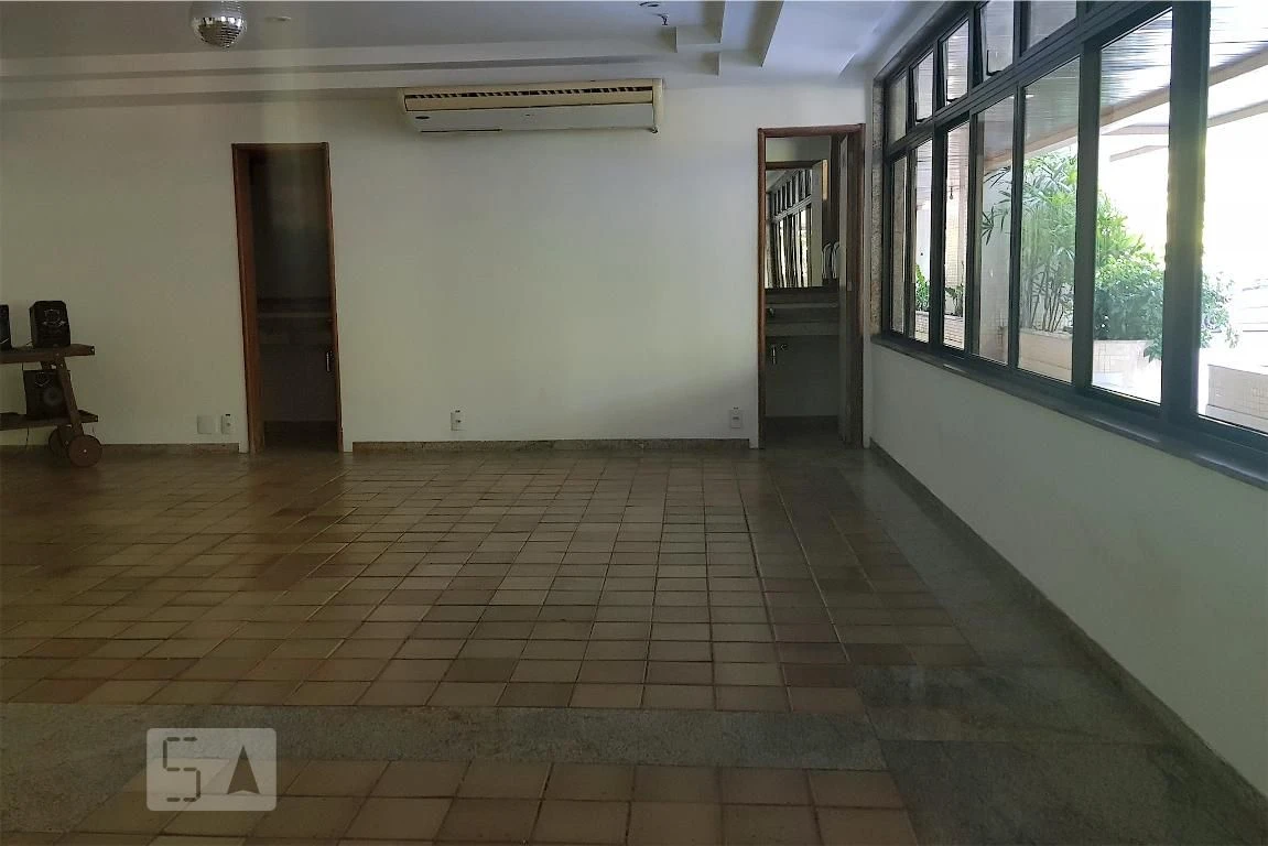 Apartment, 99 m², with a jacuzzi — photo 42
