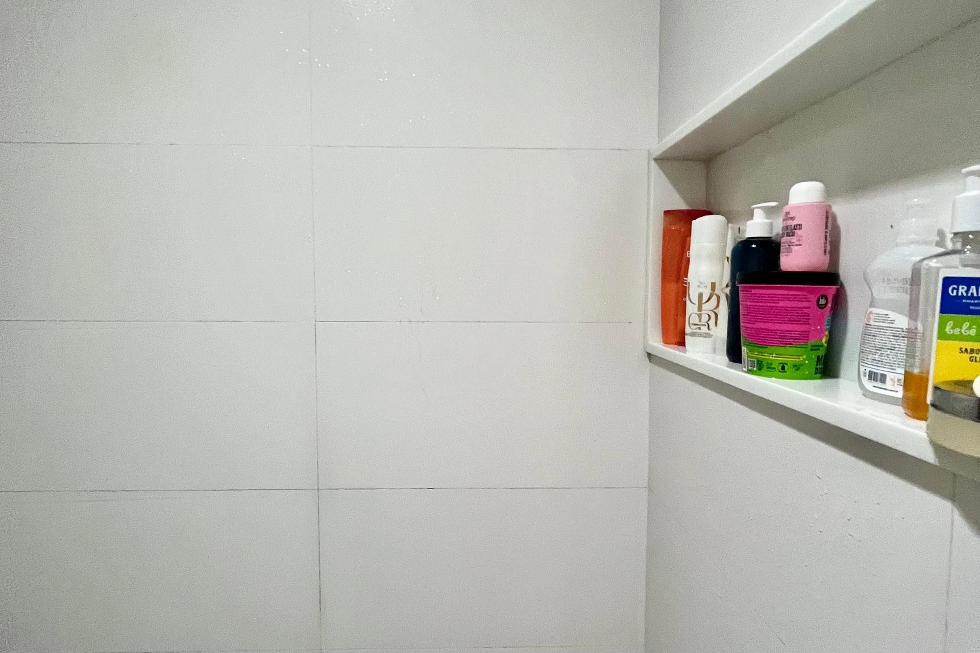 Furnished 1-bedroom apartment with pet-friendly policy — photo 42