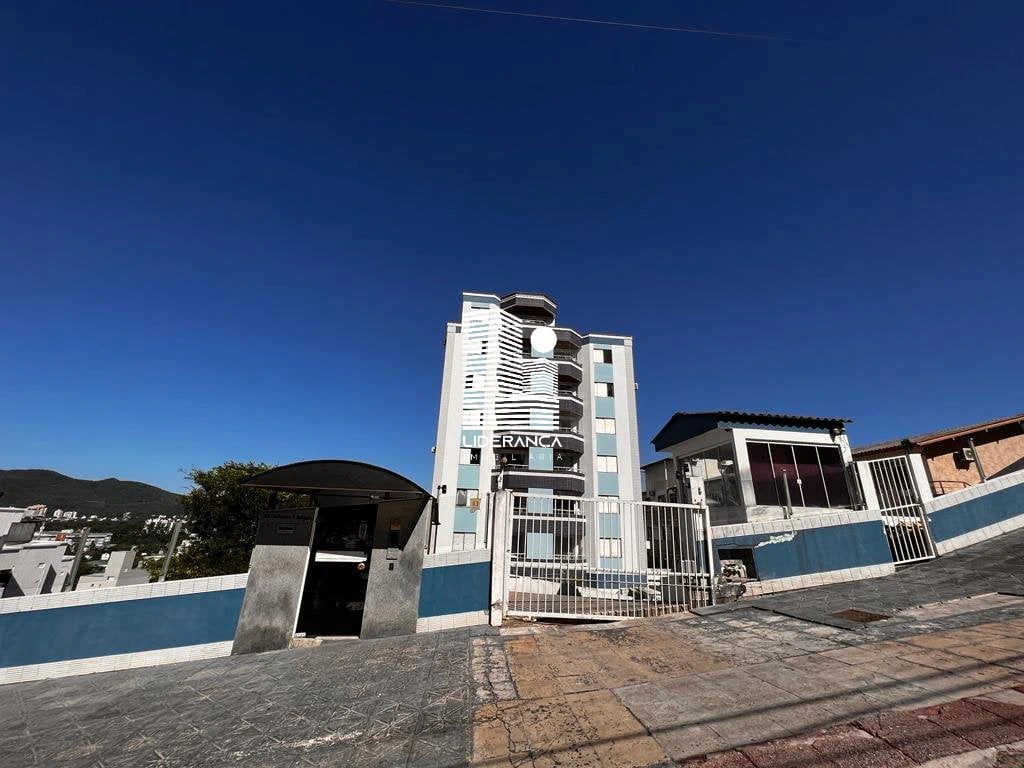 2-bedroom apartment with a mountain view in Florianópolis — photo 23