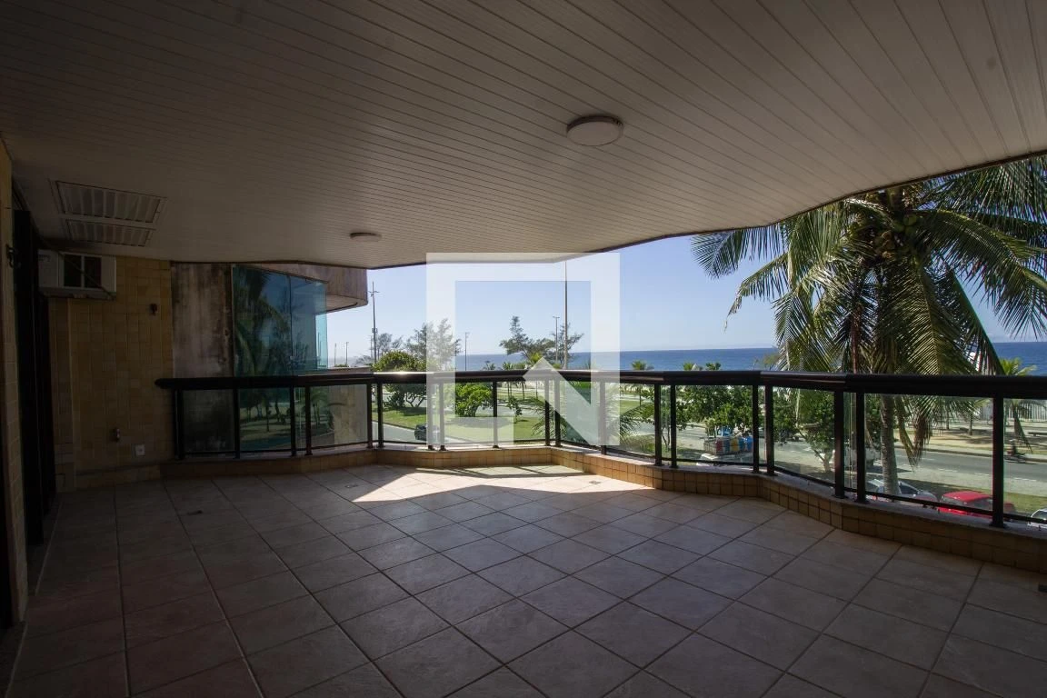 Apartamento com 4 suítes e varanda envidraçada — photo 2