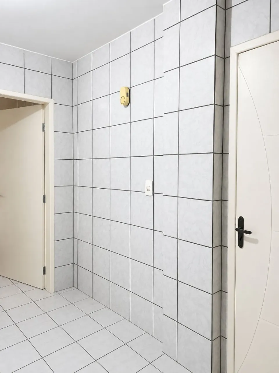 Washing machine in a 3-bedroom apartment, 80 m² — photo 11