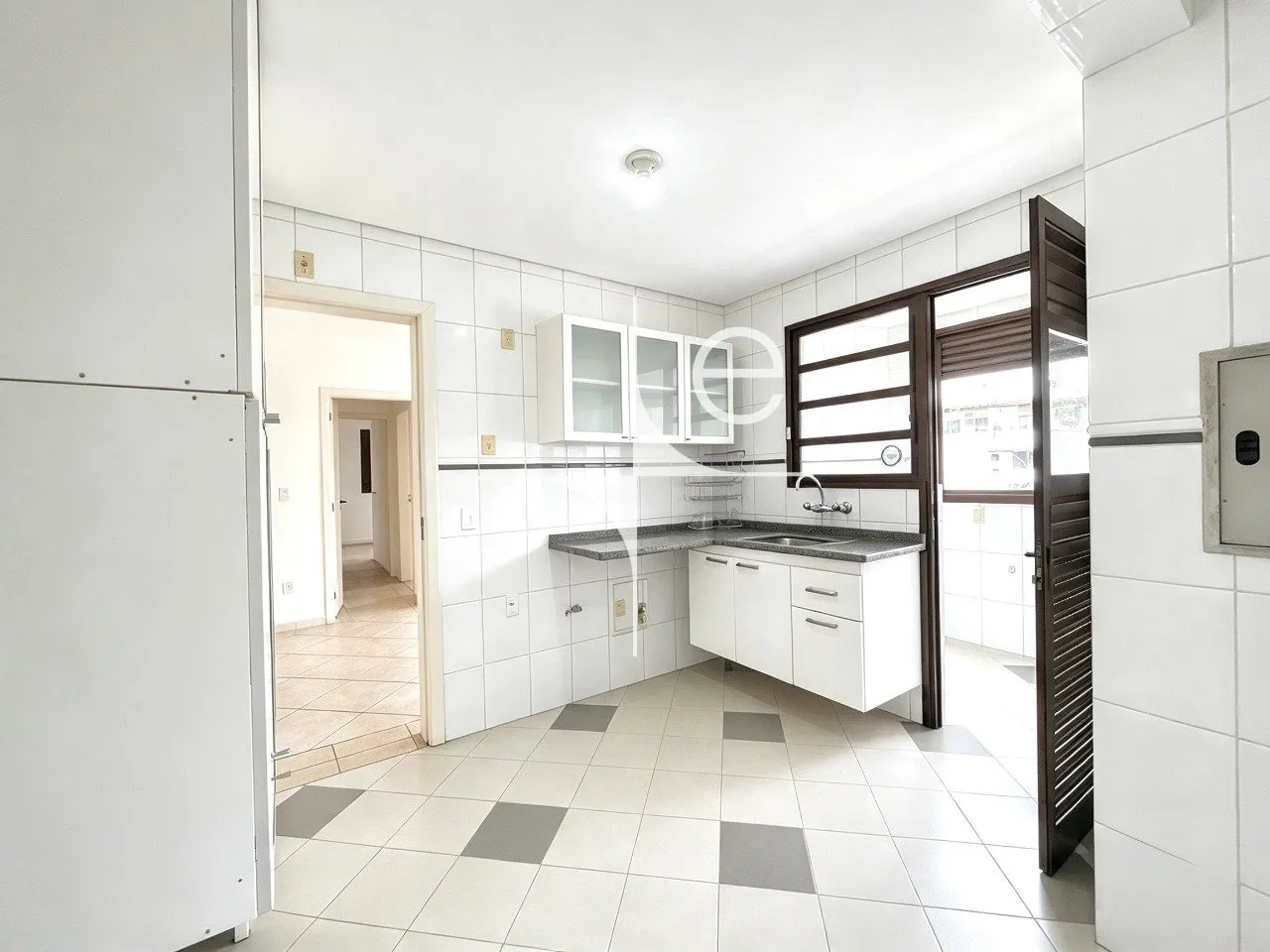 2-bedroom, 64 m² apartment in Florianópolis — photo 2