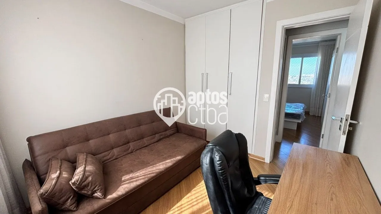 3-bedroom apartment with a home office in Curitiba — photo 11