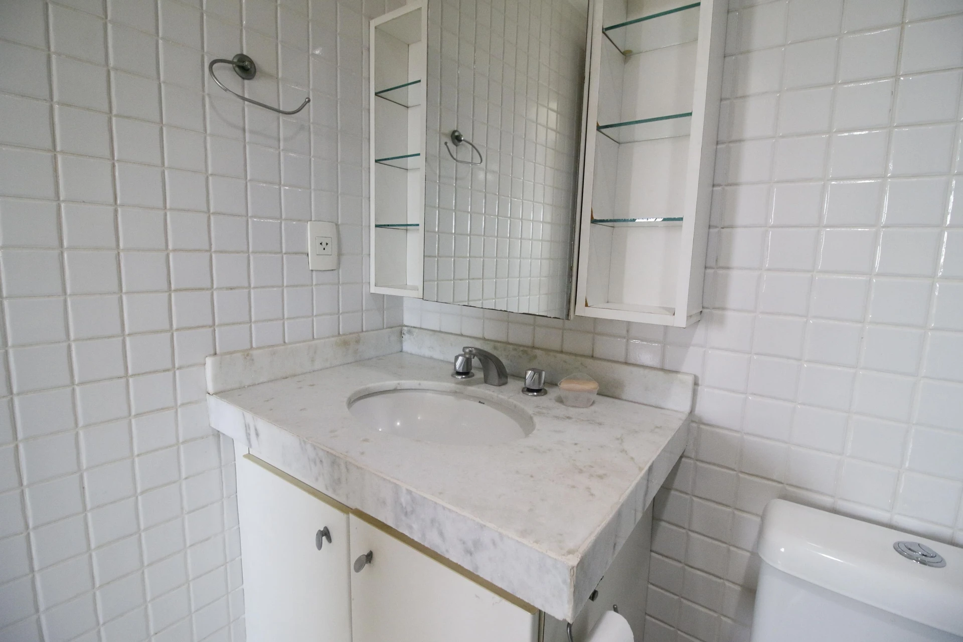 Робоче місце та 3 спальні: квартира 102 м² — photo 18