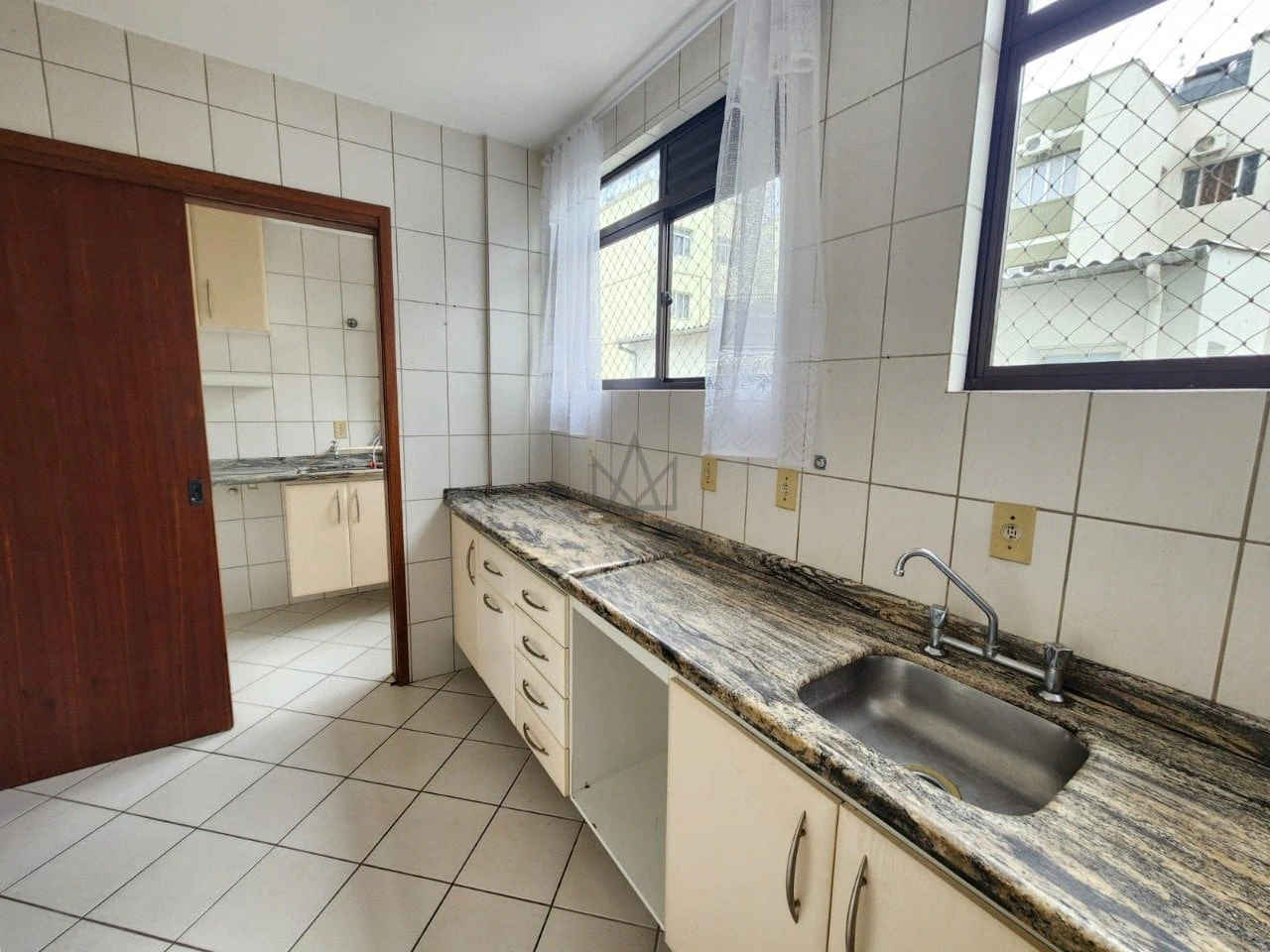 Квартира с 3 спальнями и рабочим местом — photo 29
