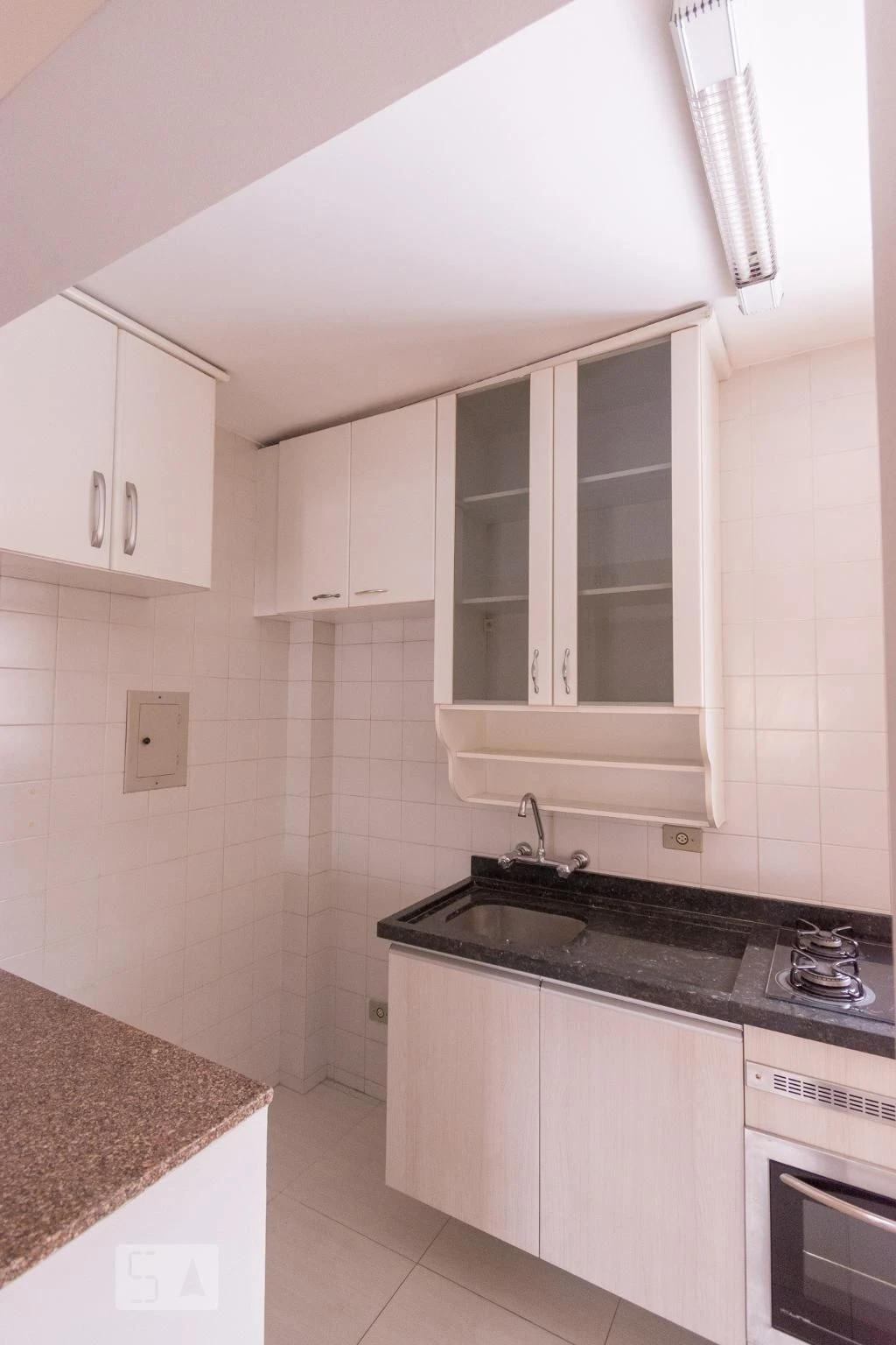 Apartamento com piso de madeira ou laminado, Centro — photo 4