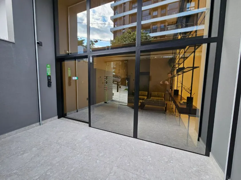 Furnished 35 m² studio with covered parking space — photo 31