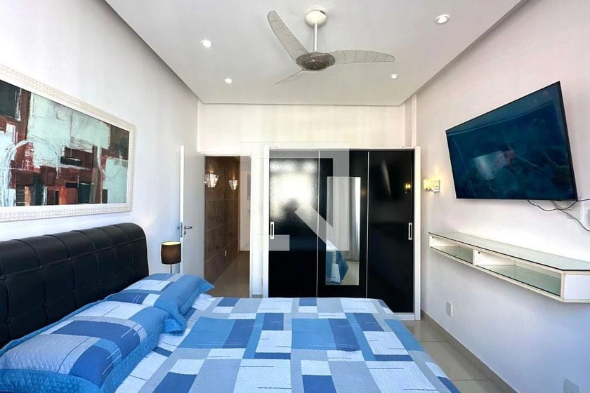 Furnished 1-bedroom apartment with open-plan kitchen — photo 4