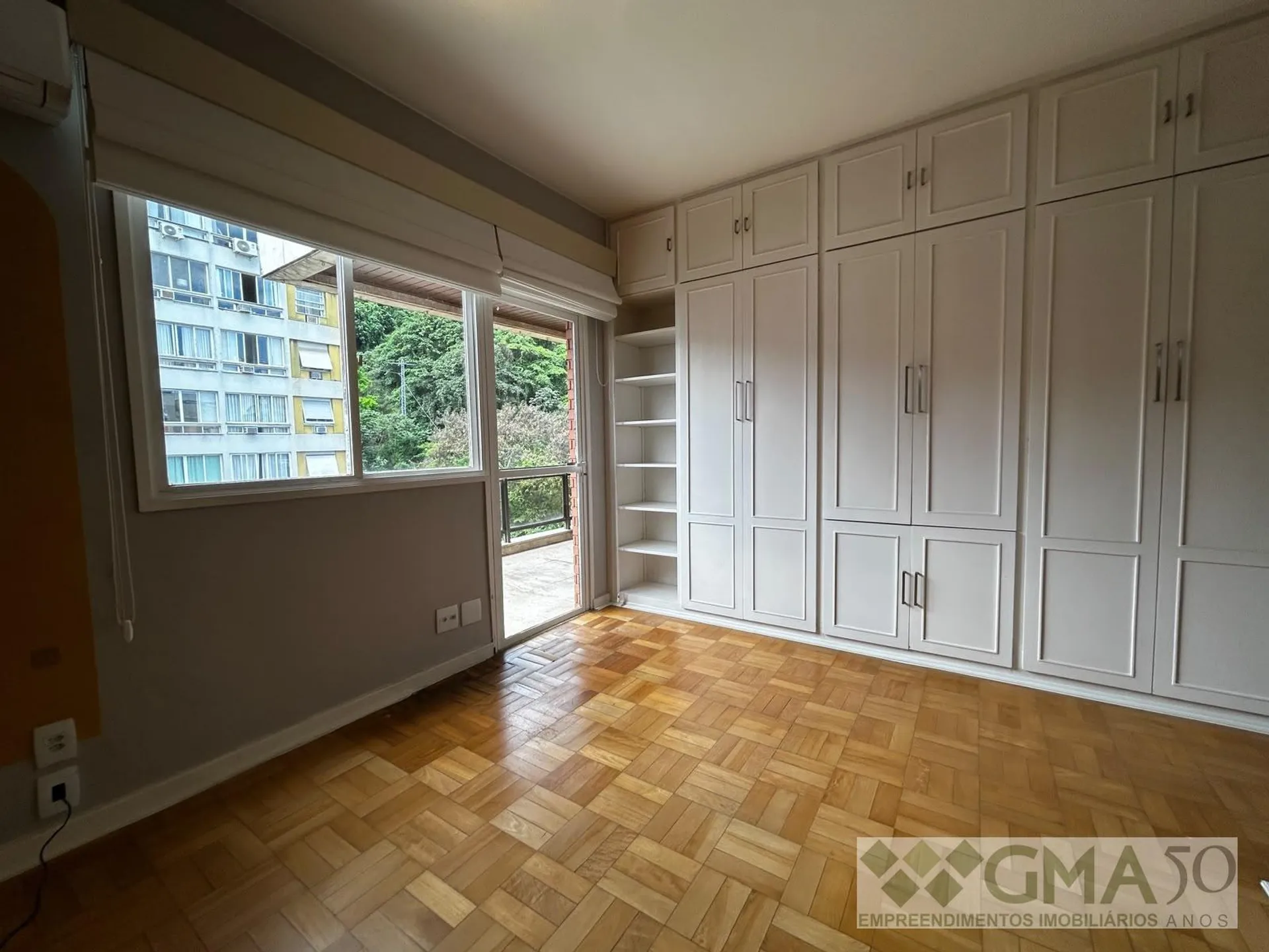 Рабочее место и 2 спальни: квартира 145 м² — photo 6