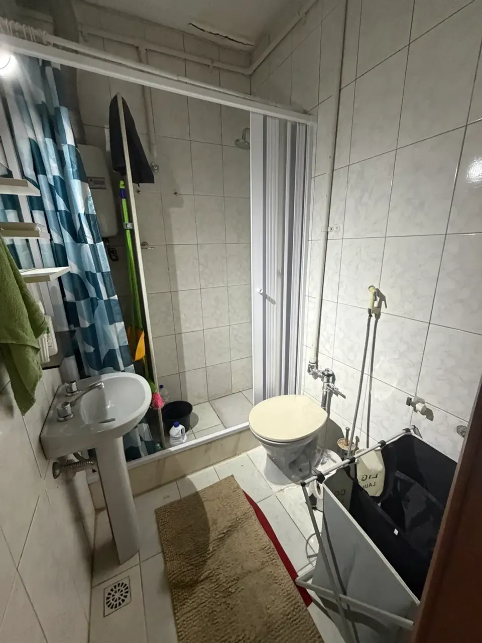 Furnished 1-bedroom apartment with 1 bathroom — photo 2