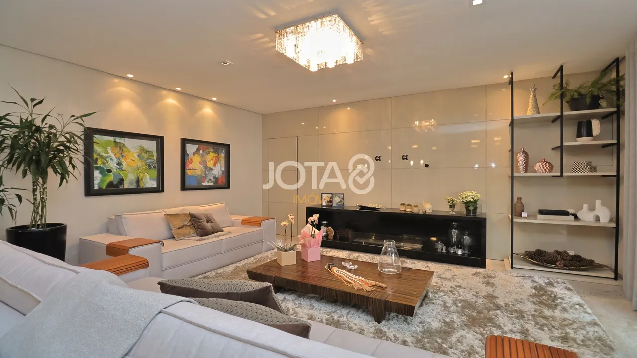 Furnished house with 4 bedrooms and open-plan kitchen