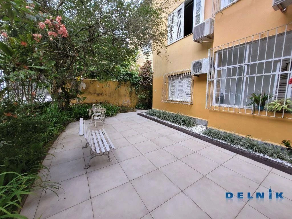 3-bedroom apartment for rent with a balcony — photo 39