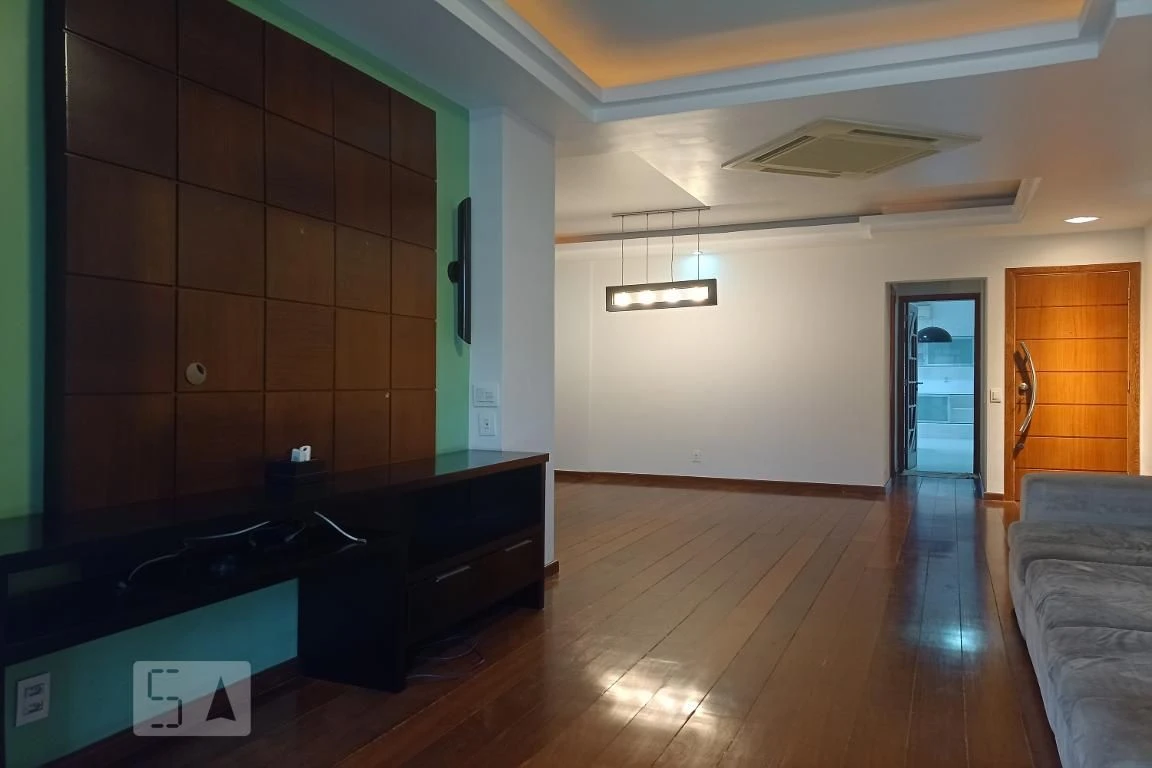 Apartamento de 4 quartos com janelas do piso ao teto — photo 43