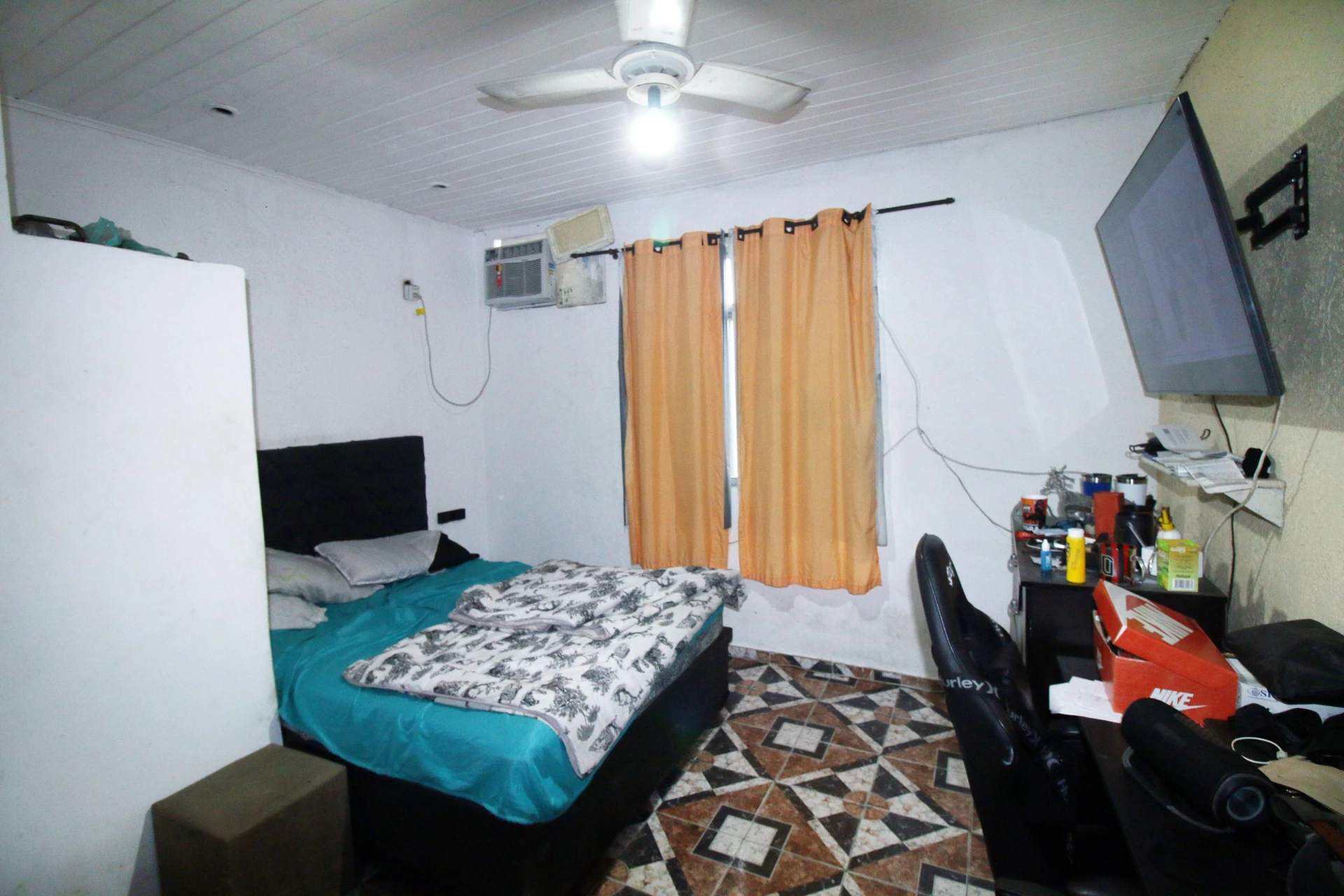 Furnished house with a private garden and 2 bedrooms — photo 16