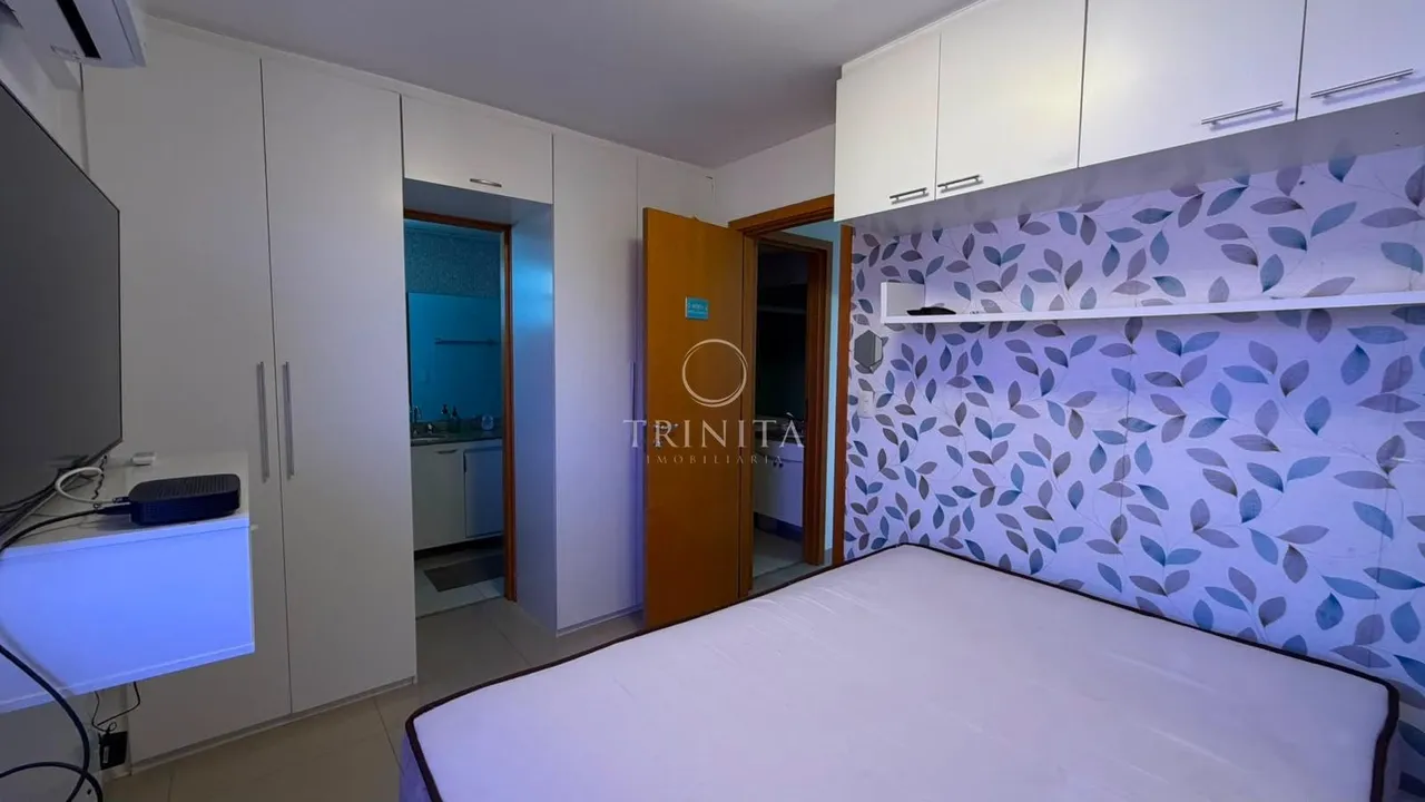 Unfurnished 2-bedroom apartment with 3 bathrooms — photo 2