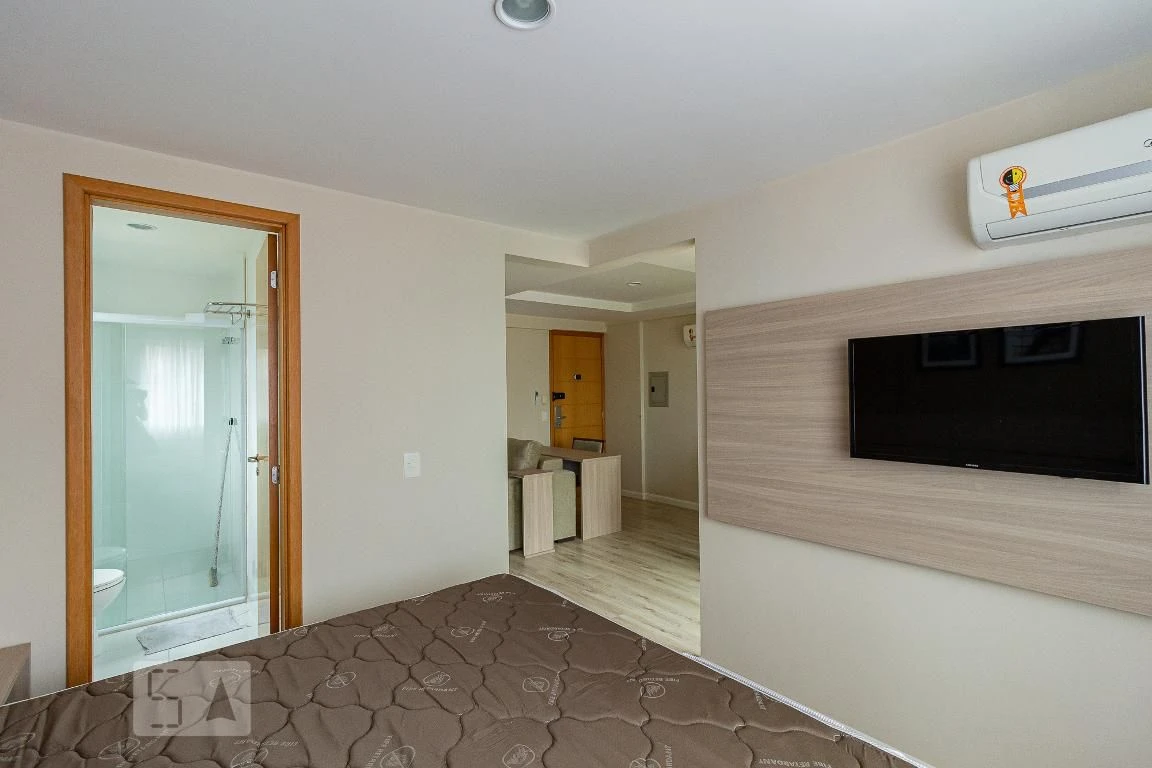 One-bedroom apartment with a home office in Rio de Janeiro — photo 11