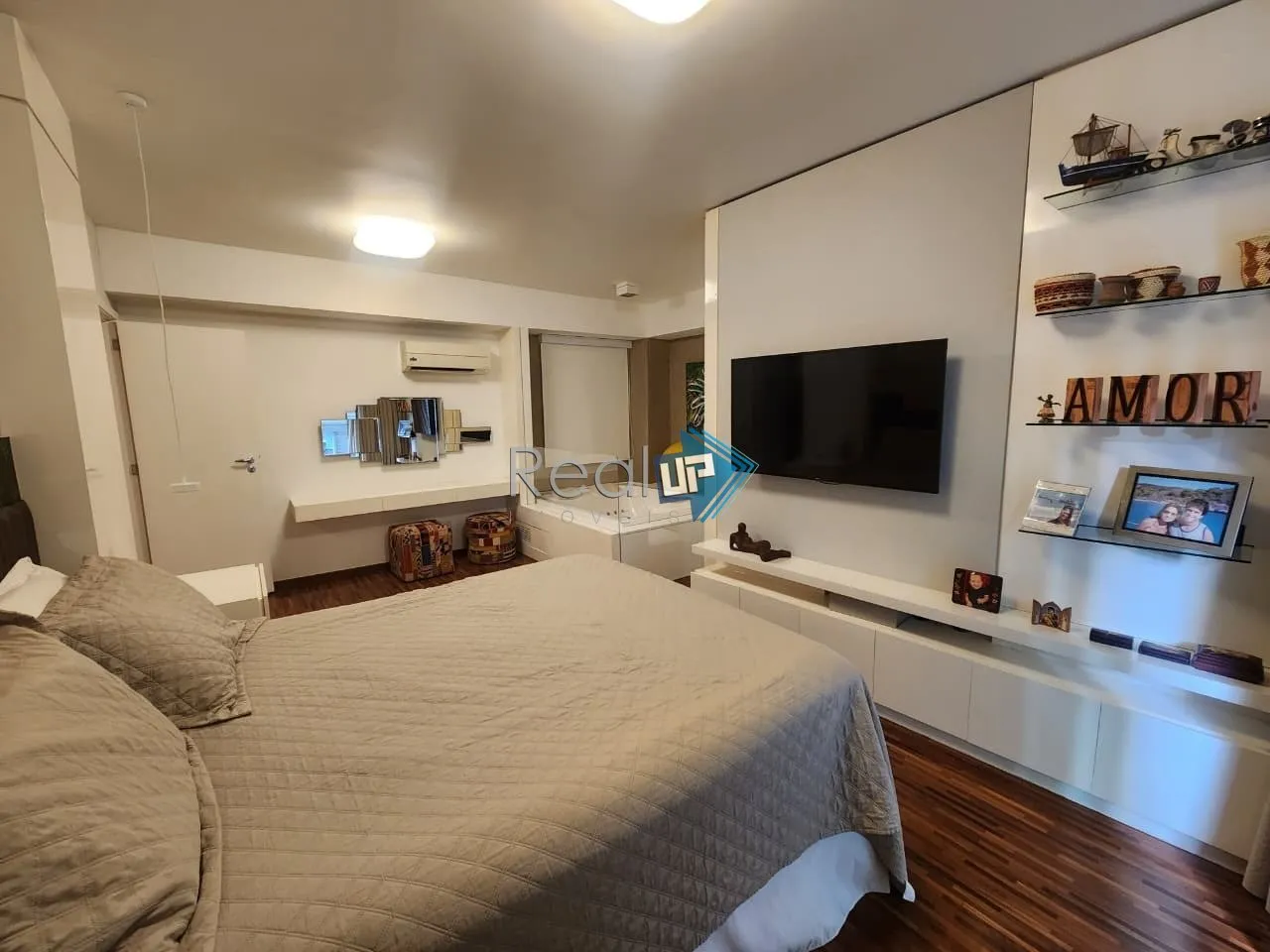 4-bedroom apartment with 227 m² and 3 parking spaces — photo 29