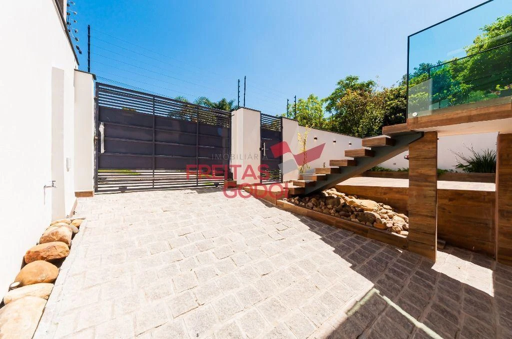 House, 103 m², with a glass-enclosed balcony — photo 12