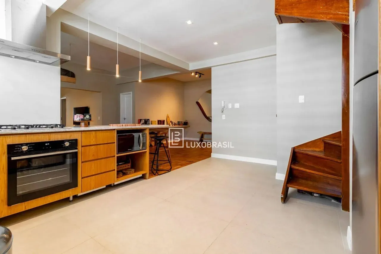 Furnished apartment with 2 bedrooms and 2 bathrooms and a terrace — photo 15